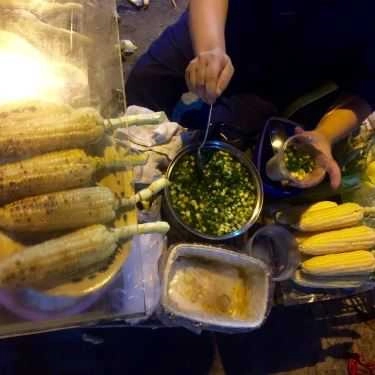 Món ăn- Ăn vặt Bắp Nướng Mỡ Hành Vỉa Hè