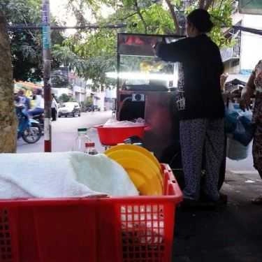 Không gian- Ăn vặt Bé Ba - Bột Chiên Bình Dân