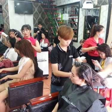 Không gian- Trang điểm, make up Beauty Salon Huy Nguyễn