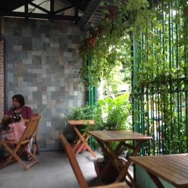 Không gian- Bi Cafe