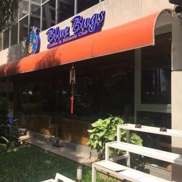 Không gian- Blue Bugs Coffee and Billiards Club