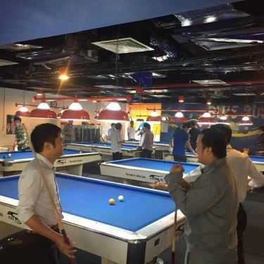 Không gian- Blue Bugs Coffee and Billiards Club
