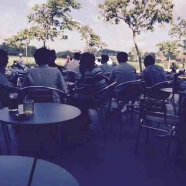 Không gian- Blue Sky Coffee