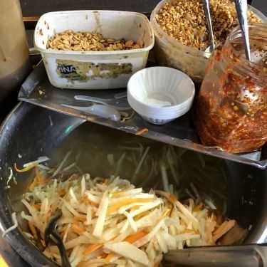 Món ăn- Ăn vặt Bò Bía Trứng - Chợ Tân Định