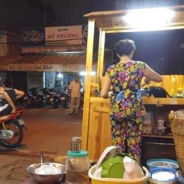 Không gian- Ăn vặt Bò Né One Đô