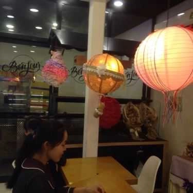 Không gian- Bon Jour Bakery - Tiệm Bánh