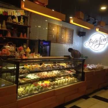 Tổng hợp- Bon Jour Bakery - Tiệm Bánh