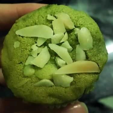 Món ăn- Tiệm Bánh Bánh Bông Lan Trứng Muối - Đường Số 8