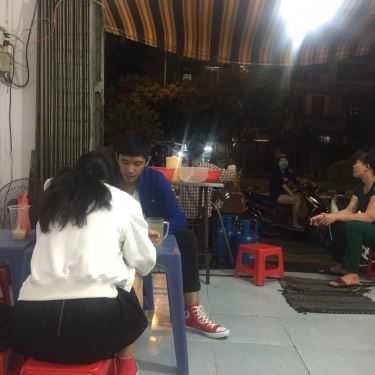 Không gian- Ăn vặt Bột Chiên Trần Phú