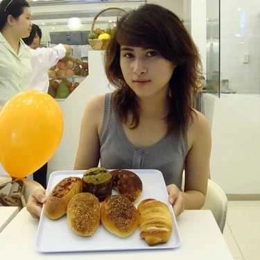 Tổng hợp- Tiệm Bánh BreadTalk - Vincom Center