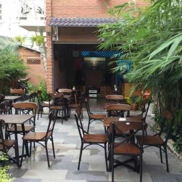 Không gian- Brick House Coffee