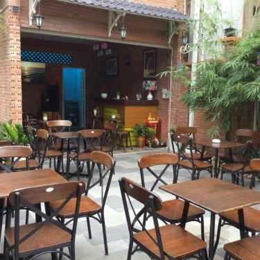 Không gian- Brick House Coffee