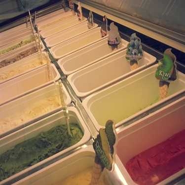 Món ăn- Cafe BUD'S Ice Cream - Nowzone