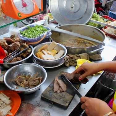 Tổng hợp- Ăn vặt Bún Bò Huế - Lê Hồng Phong