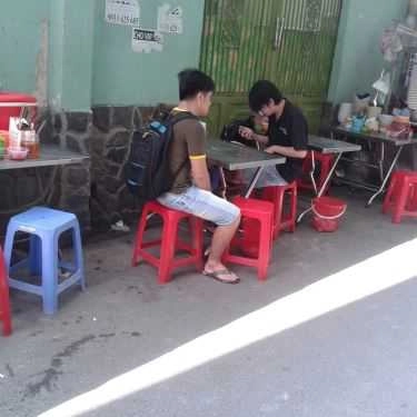Không gian- Ăn vặt Bún Mắm Bình Dân