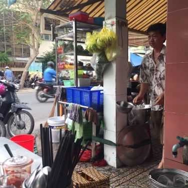 Không gian- Ăn vặt Bún Riêu & Canh Bún