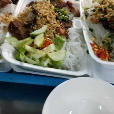 Món ăn- Ăn vặt Bún Thịt Nướng Chả Giò Bà Thêm