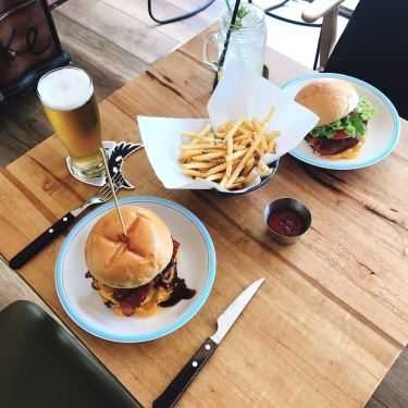 Món ăn- Cafe Burger Joint Saigon