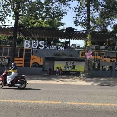 Không gian- Bus Station Coffee
