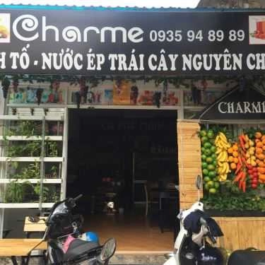 Không gian- Cafe Charme - Sinh Tố & Nước Ép Trái Cây Nguyên Chất