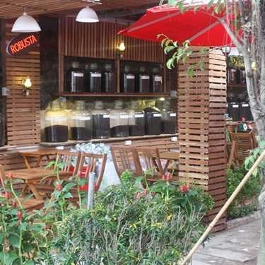 Không gian- Cà Phê Nguyên Chất - Kha Vạn Cân