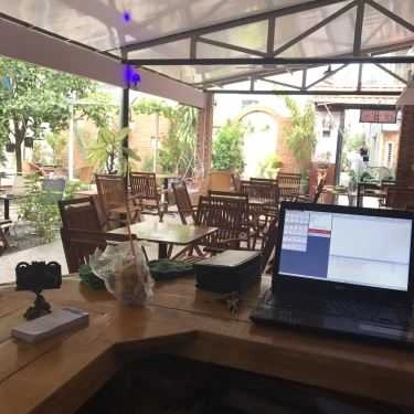 Không gian- 773 Cafe