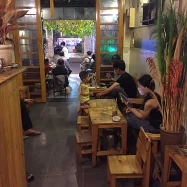 Không gian- 211 Cafe