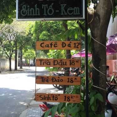 Không gian- Bạn Và Tôi Cafe - Hòa Bình