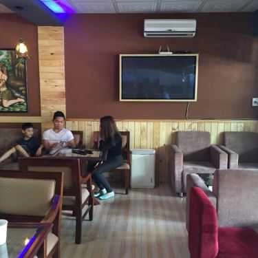 Không gian- Bạn Và Tôi Cafe - Hòa Bình