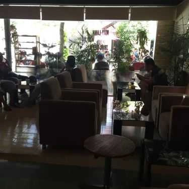 Không gian- Bạn Và Tôi Cafe - Hòa Bình