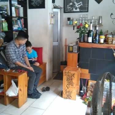 Không gian- Hang Sách Cafe
