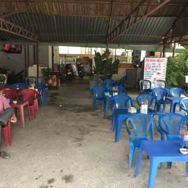 Không gian- Linh Thủy - Cafe & Cơm Trưa