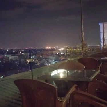 Không gian- Cafe Roof Top - TTTM Nguyễn Kim