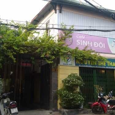 Không gian- Sinh Đôi Cafe
