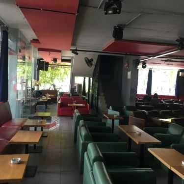 Không gian- Apple Cafe - Thống Nhất