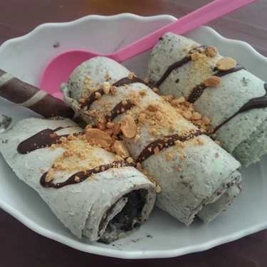 Món ăn- Cafe Canaan Quán - Kem Cuộn Thái Lan