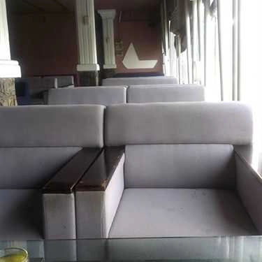 Không gian- Cây Tùng Cafe