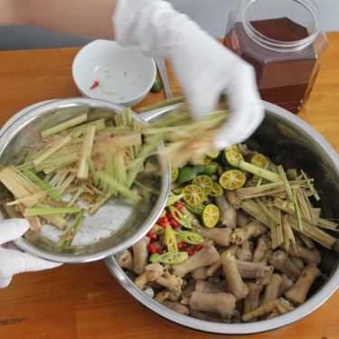 Món ăn- Ăn vặt Sushin - Chân Gà Sả Tắc