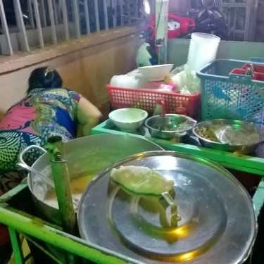 Không gian- Ăn vặt Cháo Sườn