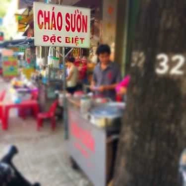 Không gian- Ăn vặt Cháo Sườn Đặc Biệt