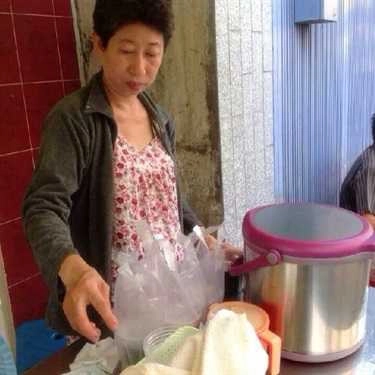 Tổng hợp- Ăn vặt Chè Mè Đen & Sữa Hạt Sen Cô Hoa - Huỳnh Khương An