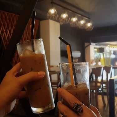 Món ăn- 2EZ Coffee House