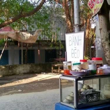 Không gian- Ăn vặt Bà 4 - Bánh Bèo Chén