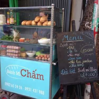 Không gian- Chậm Cafe