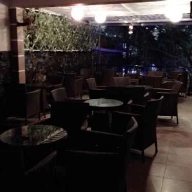 Không gian- 117 Cafe - Lê Trọng Tấn