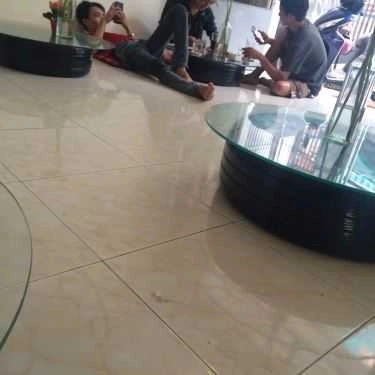 Không gian- Cafe Lười - Sinh Tố & Trà Sữa