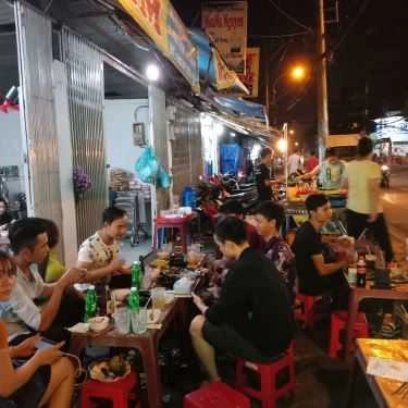 Không gian- Ăn vặt Ốc Châu 30K
