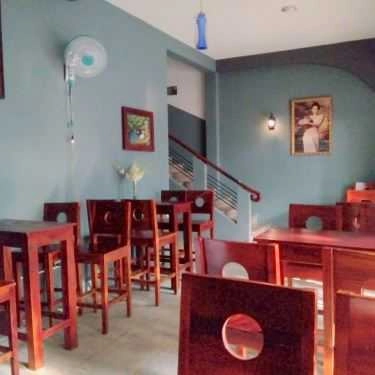 Không gian- Trắng Cafe - Lê Lai