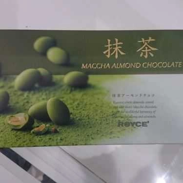 Tổng hợp- Tiệm Bánh Royce Nama Chocolate - TTTM Takashimaya