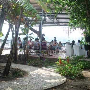 Không gian- Ta Cafe
